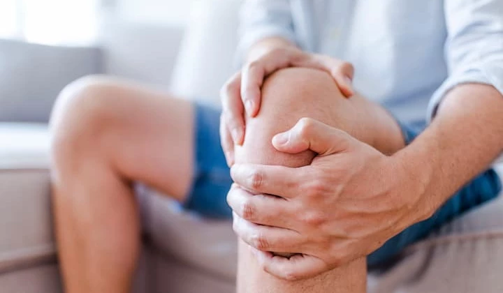 Възпалението се класифицира на остро, краткотрайно и полезно, подпомагащо заздравяването от наранявания, вируси или бактерии.